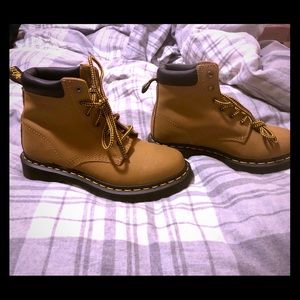 NWOT Dr Marten’s hiking boots